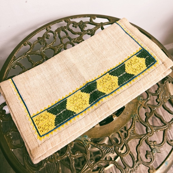 Vintage Handbags - Vintage Handmade Woven Wallet